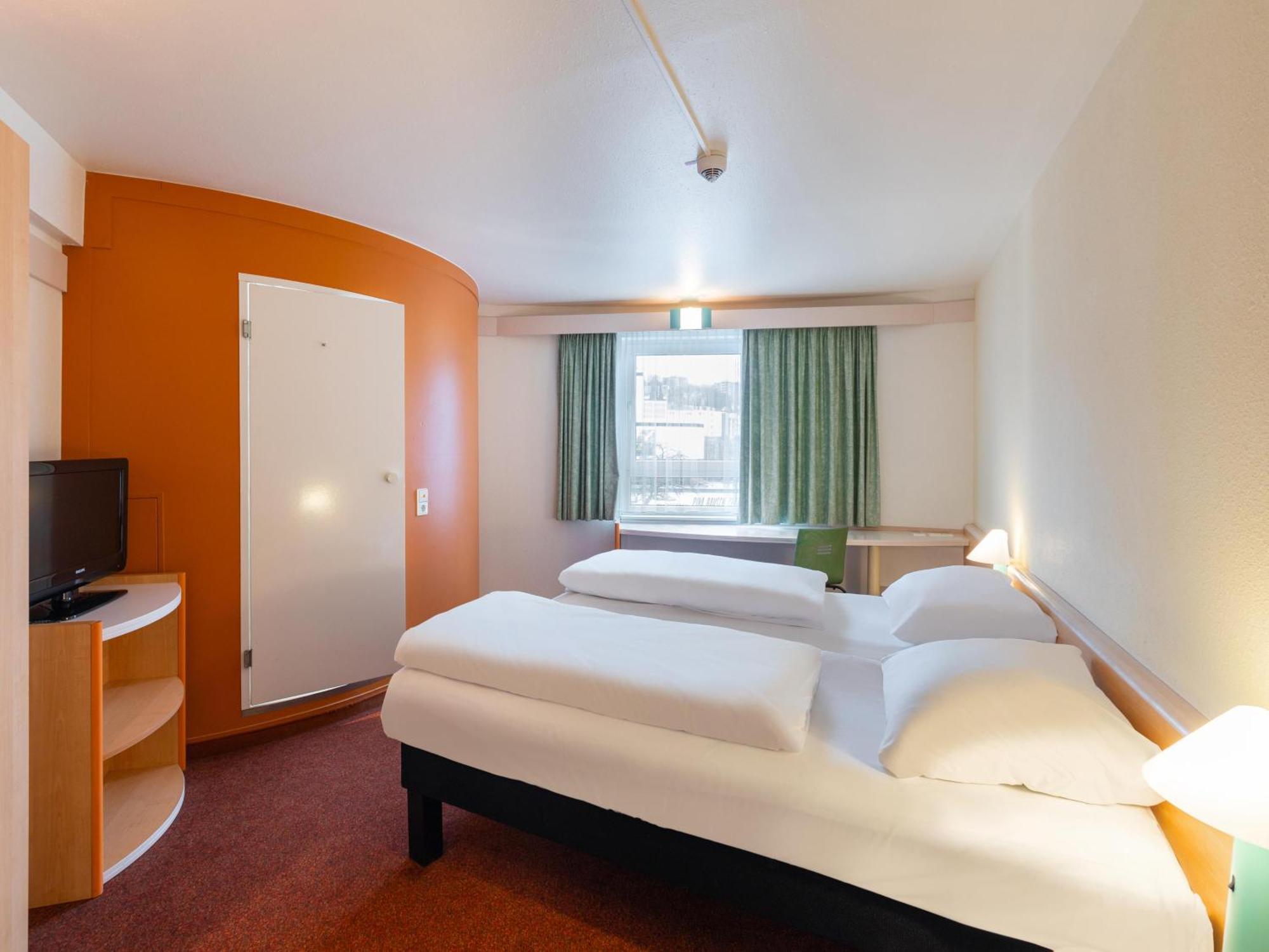 B&B Hotel Wuppertal-City Екстериор снимка