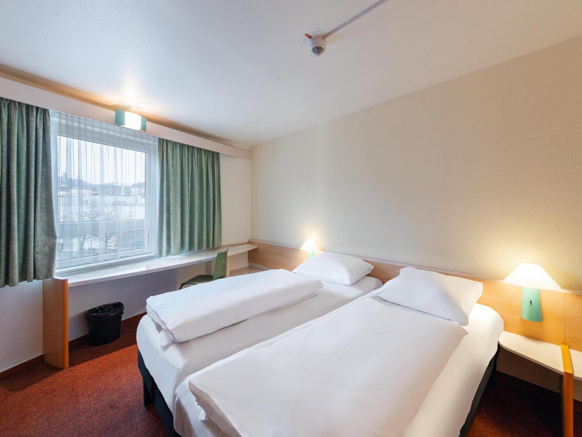 B&B Hotel Wuppertal-City Екстериор снимка