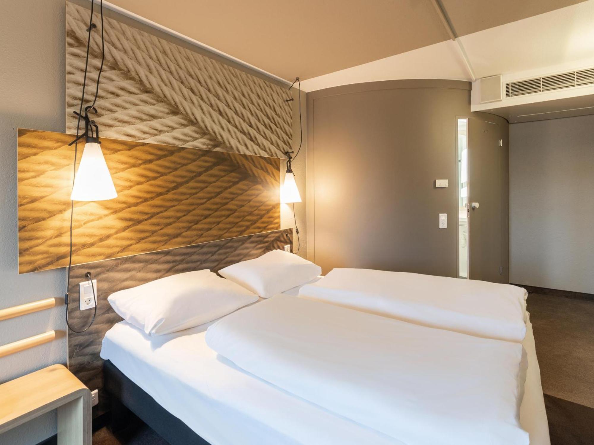 B&B Hotel Wuppertal-City Екстериор снимка