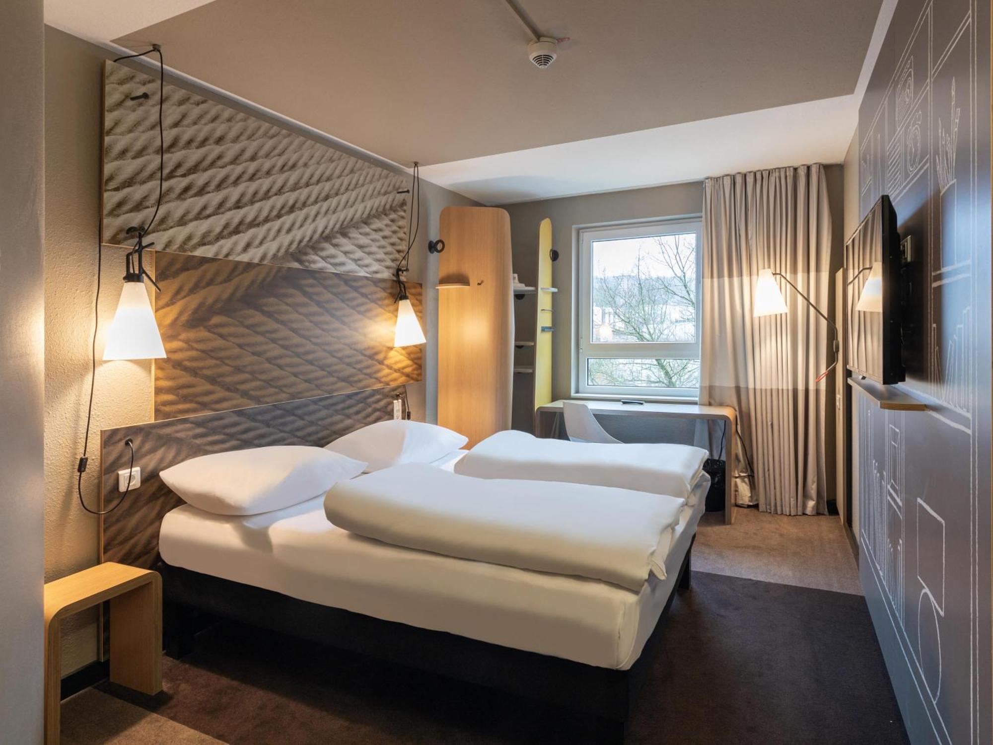 B&B Hotel Wuppertal-City Екстериор снимка