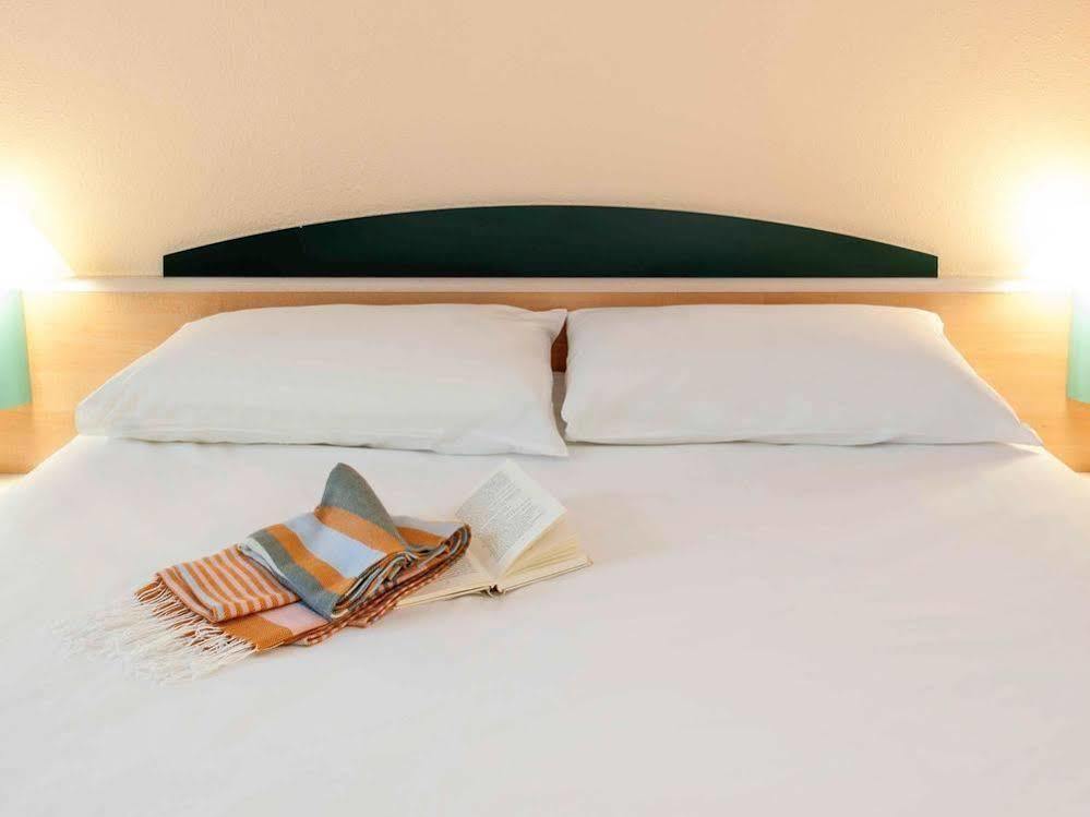 B&B Hotel Wuppertal-City Екстериор снимка